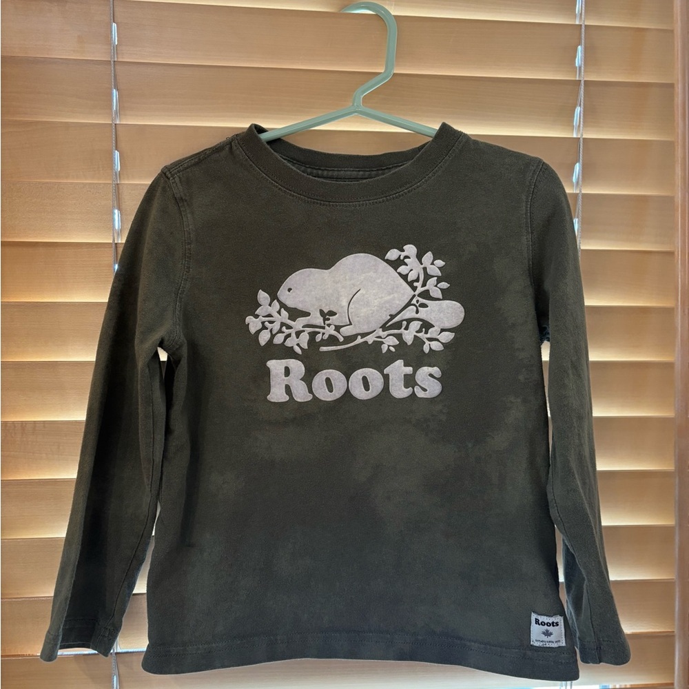 Roots Green Long Sleeve Tee with Iconic Beaver Logo